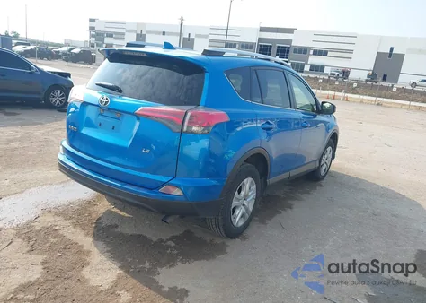 2016 Toyota Rav4 Le z USA, uszkodzony, nr VIN JTMZFREV5GJ093780